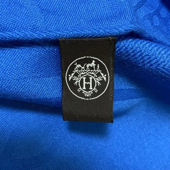 Auth HERMES New Libris - Blue Cashmere Silk Scarf - Picture 4 of 6